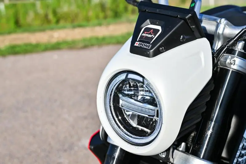 Mash FR750: Der Roadster in der Oberliga? -Mash FR750