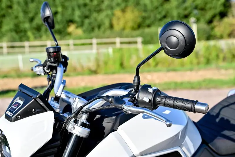 Mash FR750: Der Roadster in der Oberliga? -Mash FR750