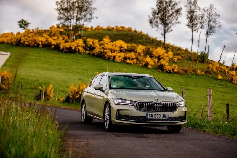 Skoda Superb Combi 2.0 TDI 150 Test: 2.500 km am Steuer der Diesel-Kombi-Version – Skoda Superb Combi 2024