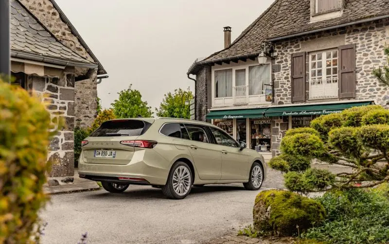 Skoda Superb Combi 2.0 TDI 150 Test: 2.500 km am Steuer der Diesel-Kombi-Version – Skoda Superb Combi 2024