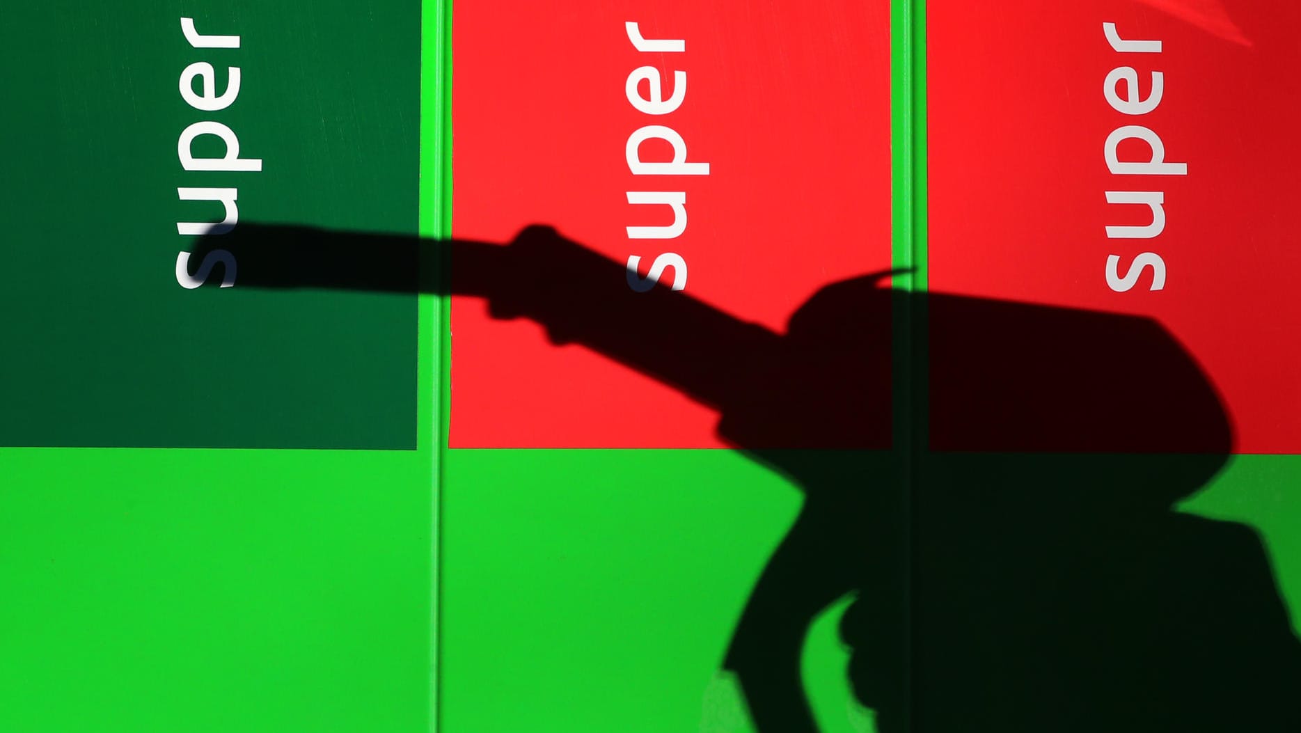 entdecken sie aktuelle informationen zum rückgang der kraftstoffpreise in deutschland. erfahren sie, wie sich benzin- und dieselpreise verändern und wie autofahrer davon profitieren können.