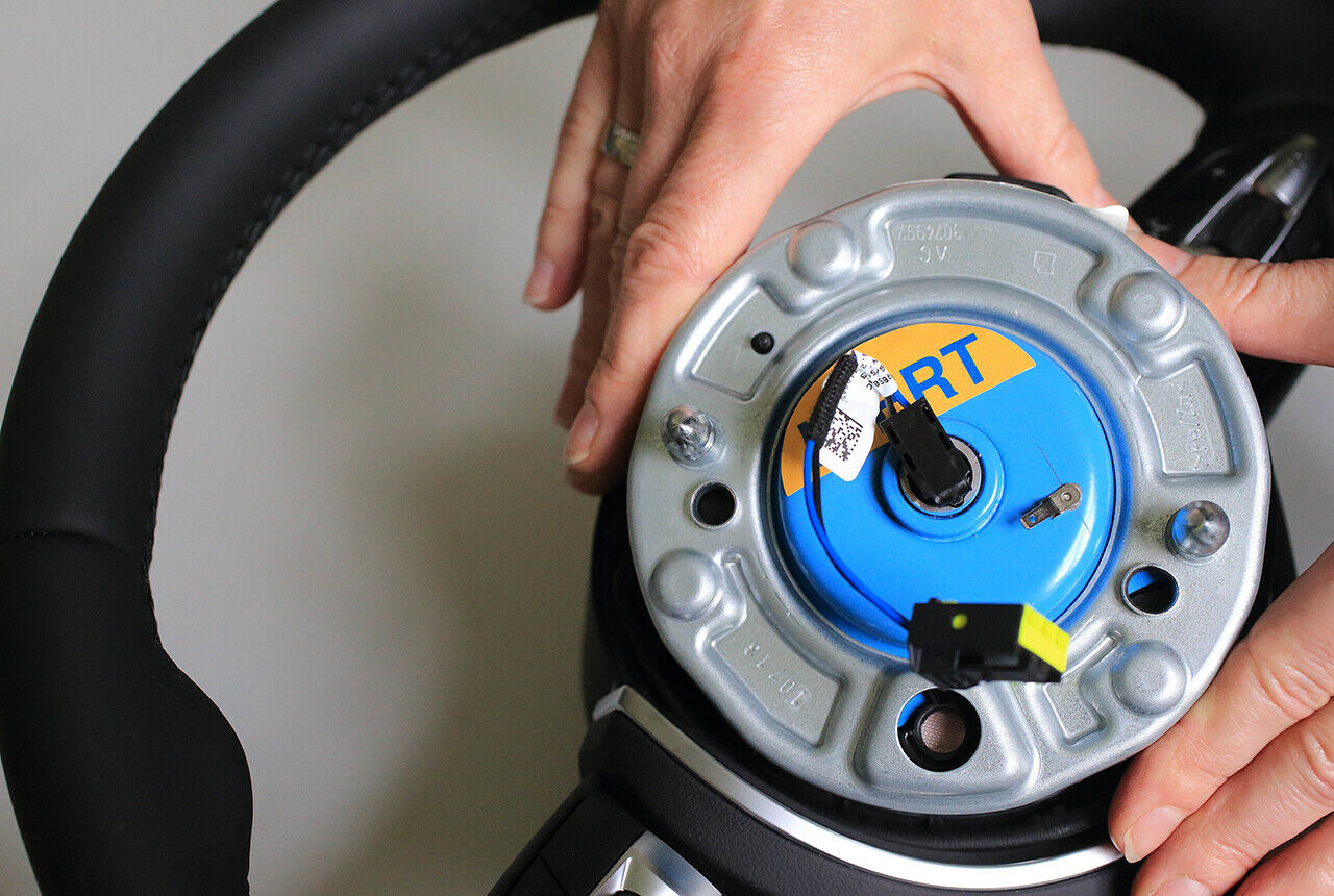 entdecken sie, warum takata-airbags trotz bekannter mängel oft ohne konsequenzen bleiben. informieren sie sich über risiken, rechtliche hintergründe und aktuelle entwicklungen.