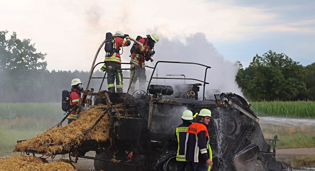 mutige landwirte vereiteln einen einbruch auf ihrem hof und stellen die täter. lesen sie, wie sie entschlossen handelten und die polizei unterstützten.