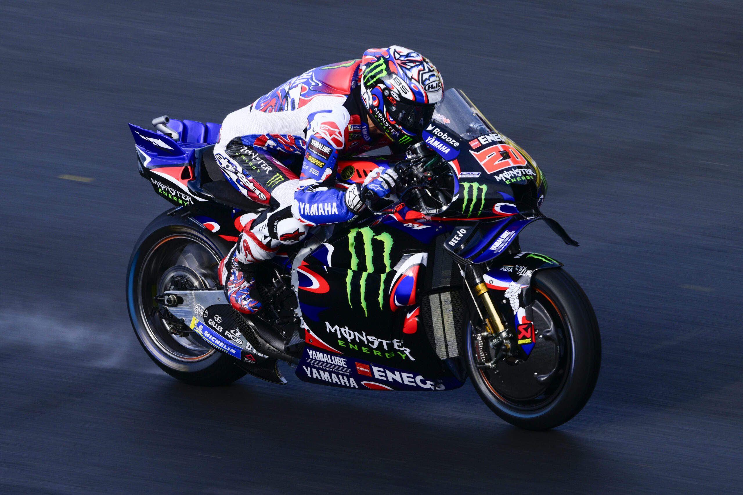 erfahre alles über den rückschlag von fabio quartararo beim großen preis von san marino, seine schwierigkeiten im rennen und die auswirkungen auf die motogp-saison.