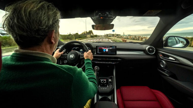 Alfa Romeo Tonale Facelift: Rote Cannelloni-Ledersitze